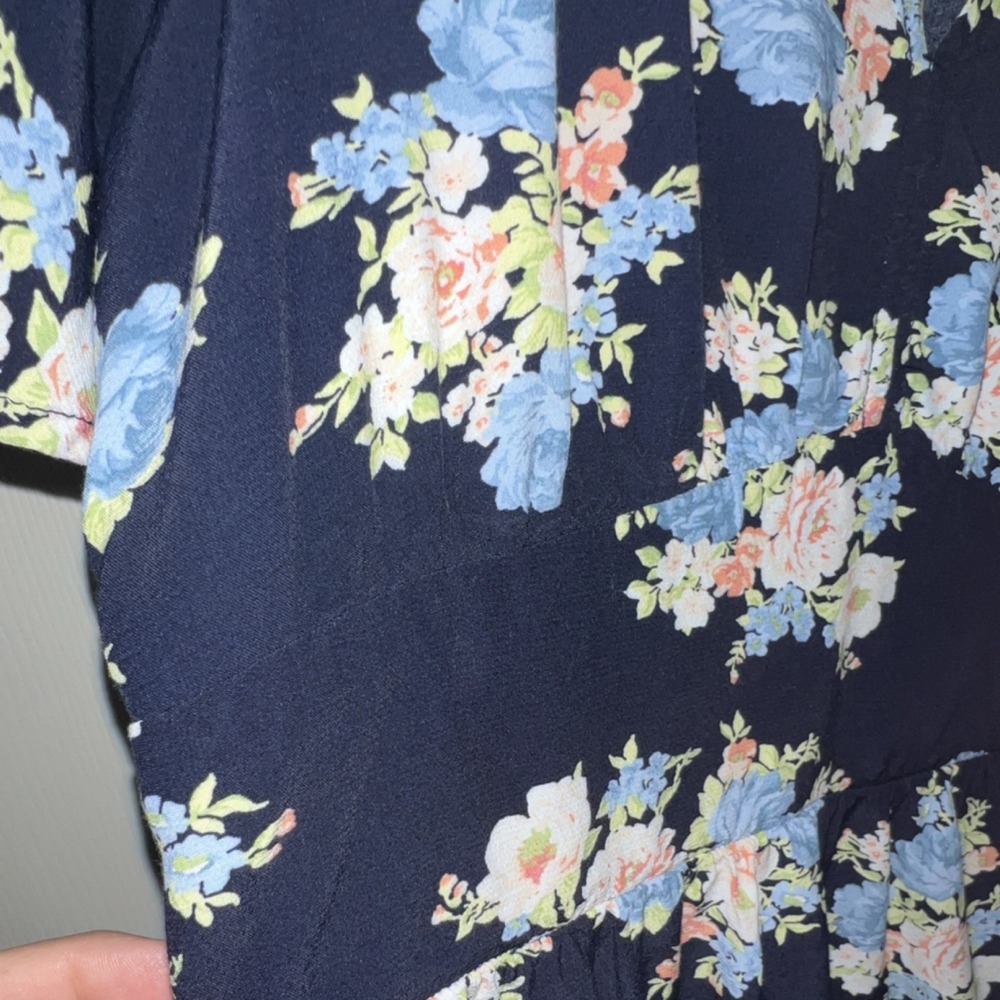 LOFT Navy Blue Floral V-Neck Flutter Sleeve Smocked Back Mini Dress Size 10 - Picture 6 of 9